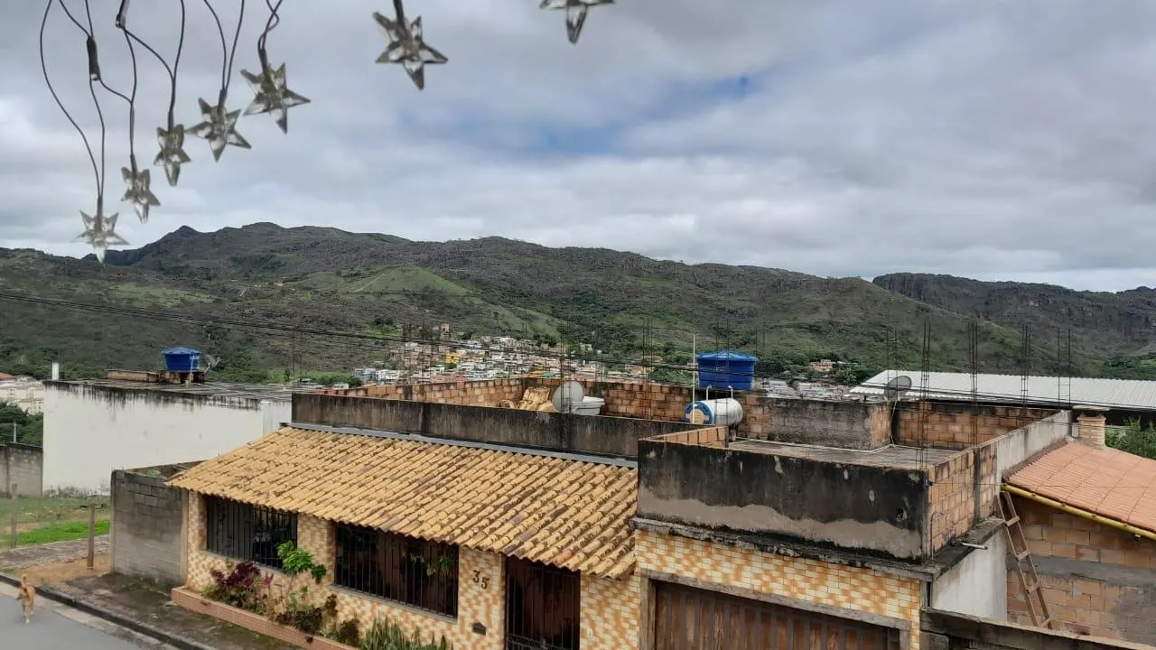 Casa em VILA JARDIM SÃO JOSÉ · Ref. Casa — foto 3
